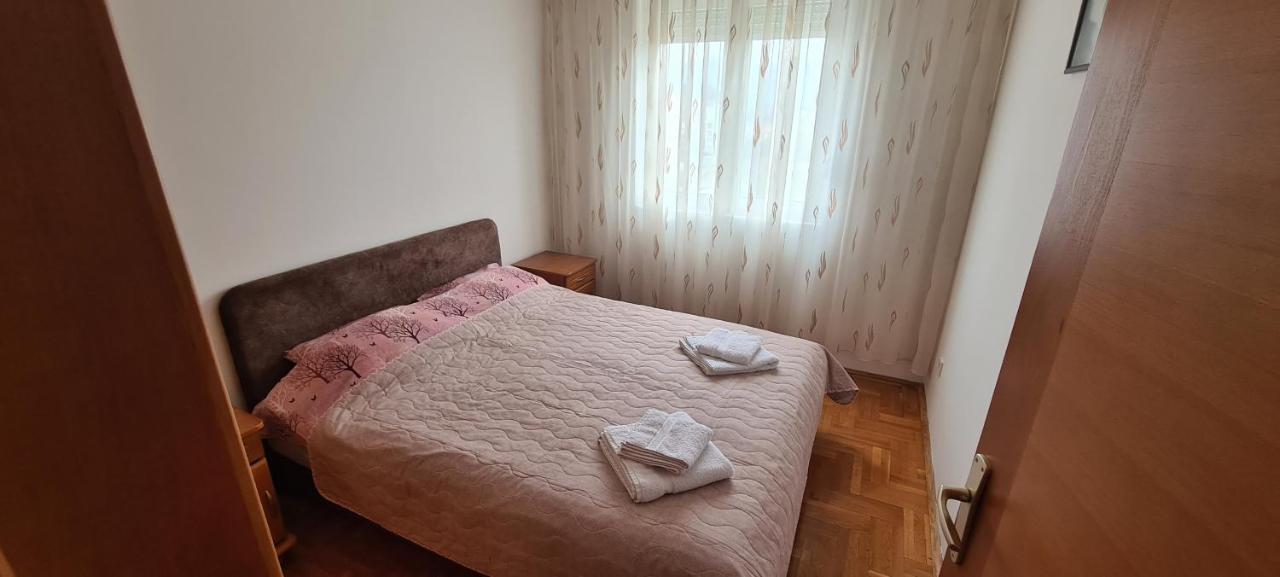 Apartman Velimir Stari Aerodrom Podgorica Exterior foto